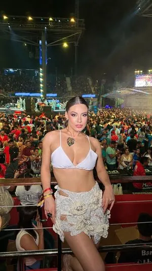 Beatriz Reis content