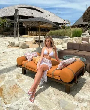 Babii Sammii content