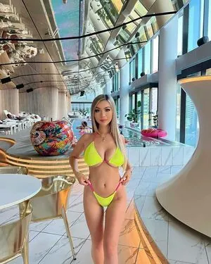 Babii Sammii content