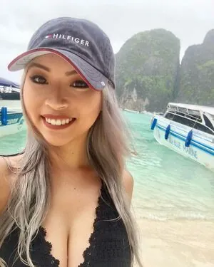 Babii Sammii content