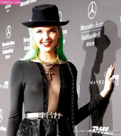 Bonnie Strange