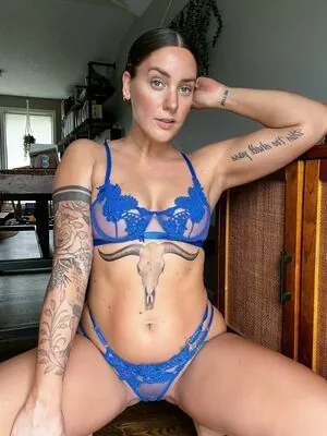 Bri Sagewater content