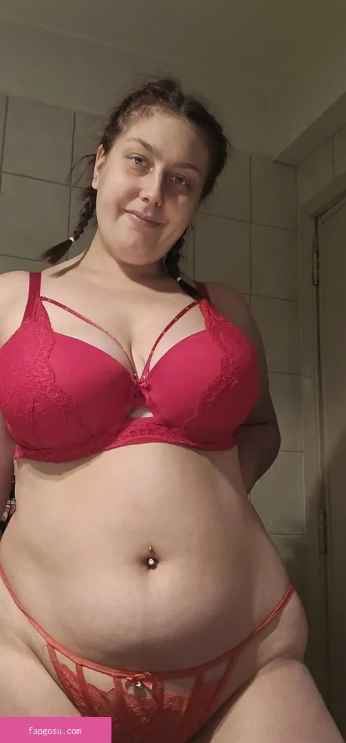Bustyolive
