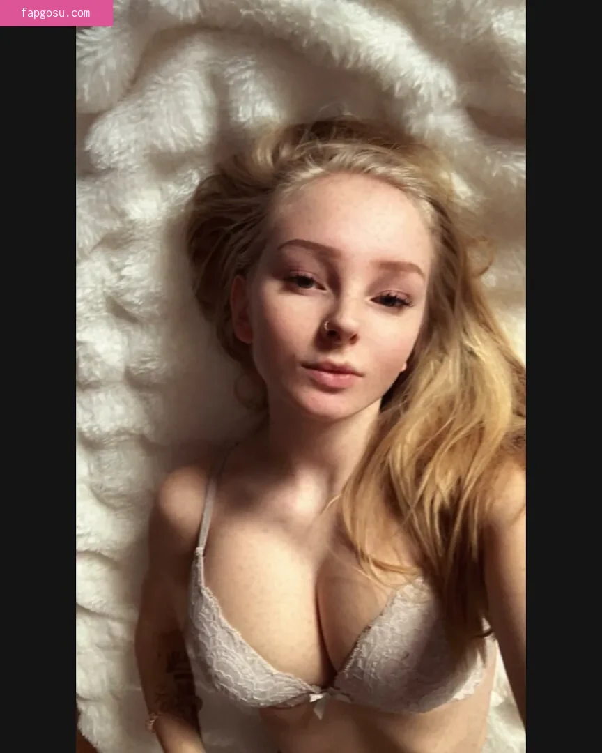 blonde_vivi