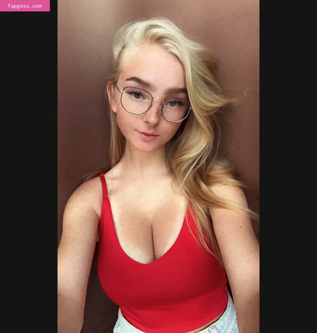 blonde_vivi