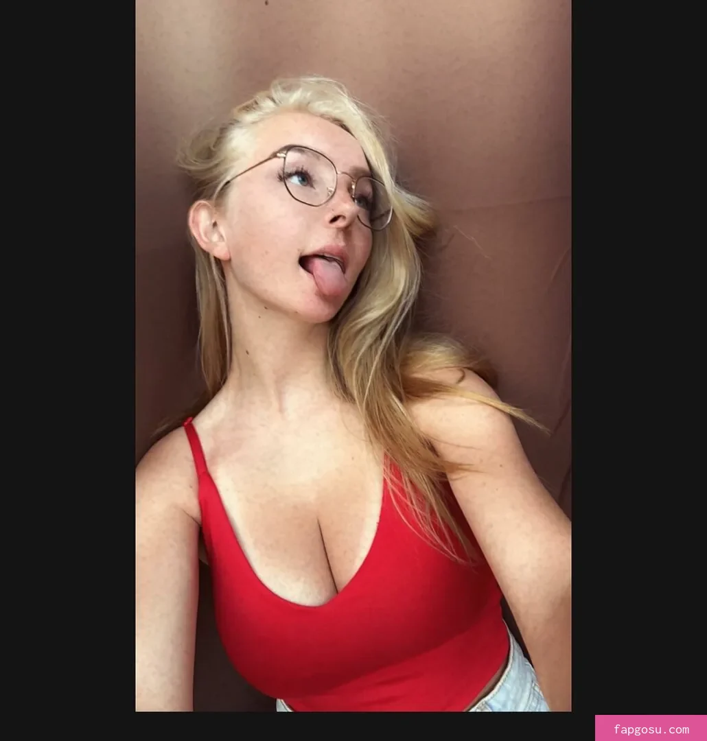 blonde_vivi