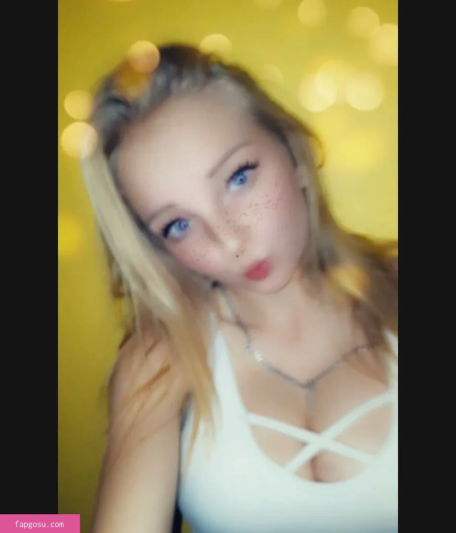 blonde_vivi