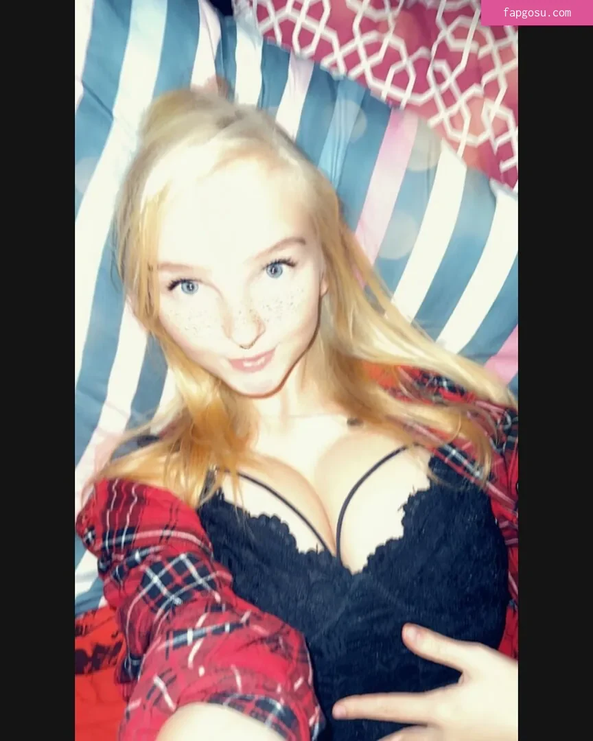 blonde_vivi