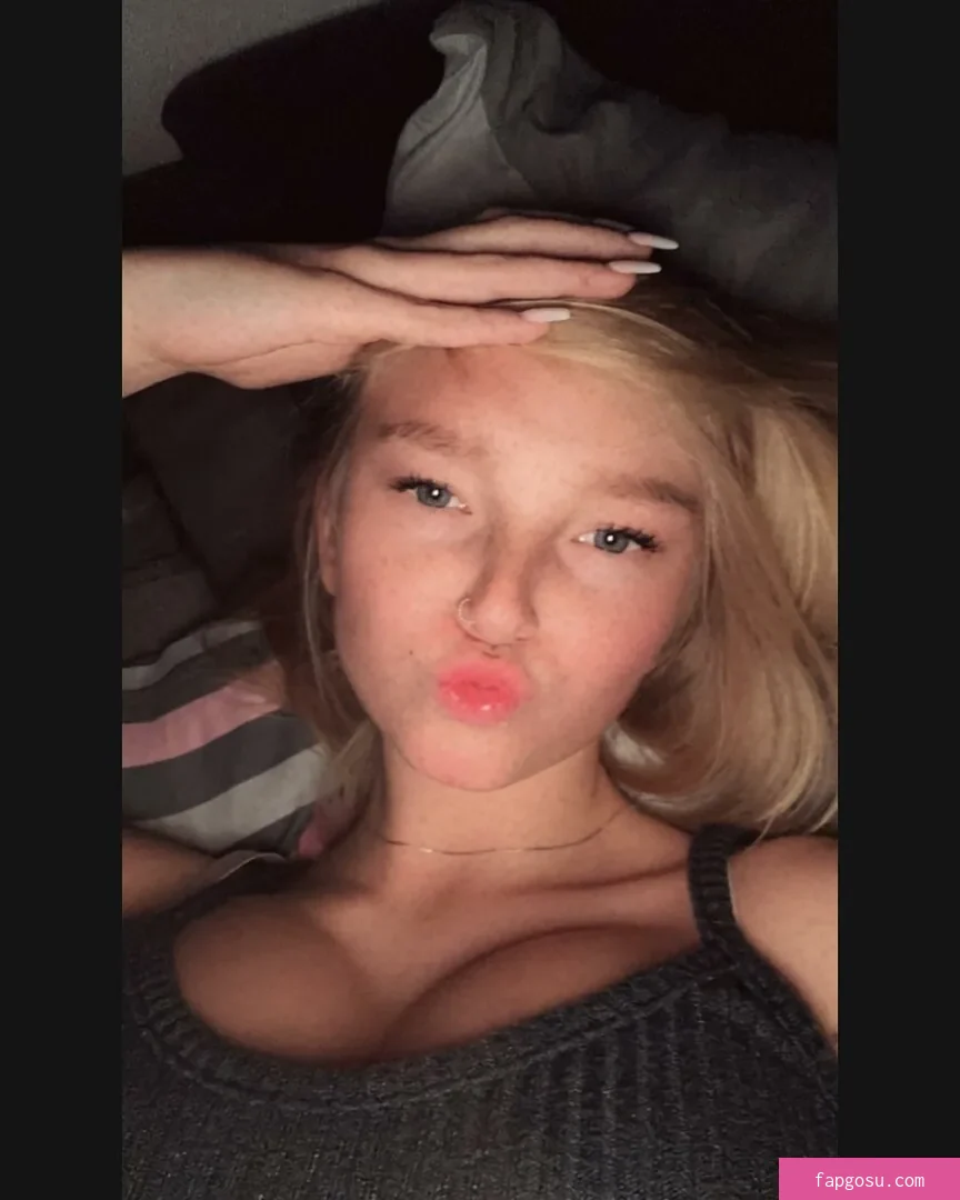 blonde_vivi