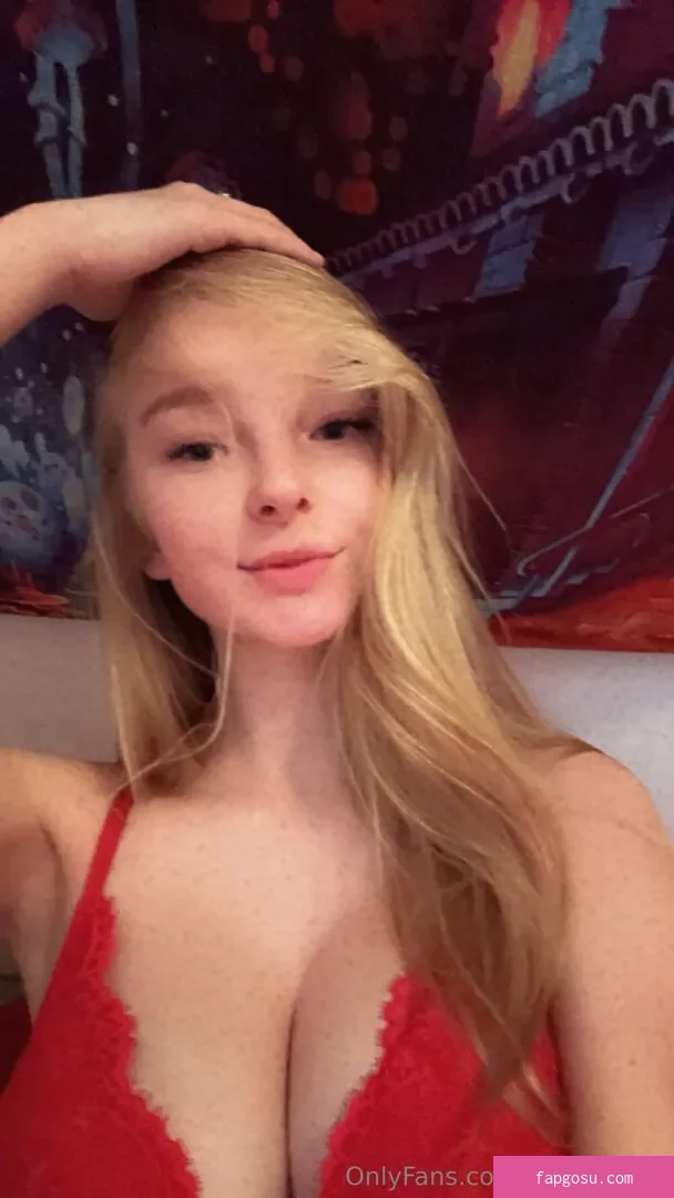 blonde_vivi