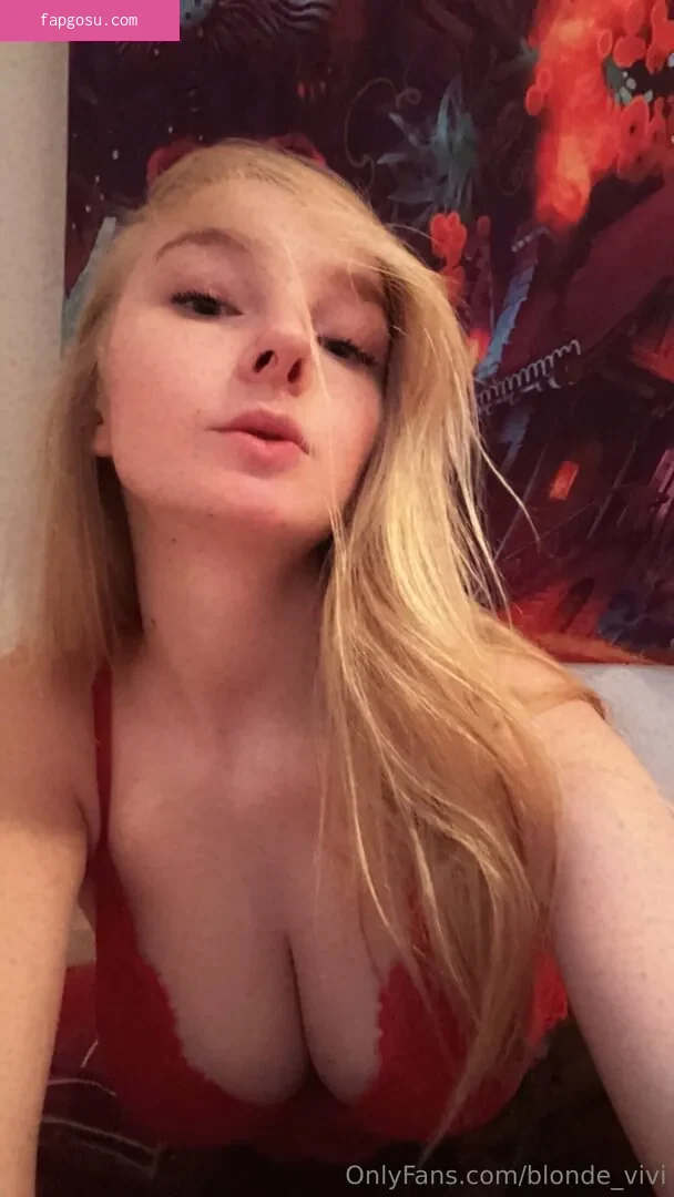 blonde_vivi