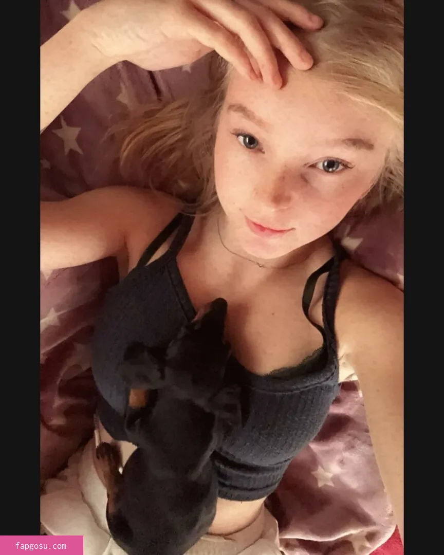 blonde_vivi