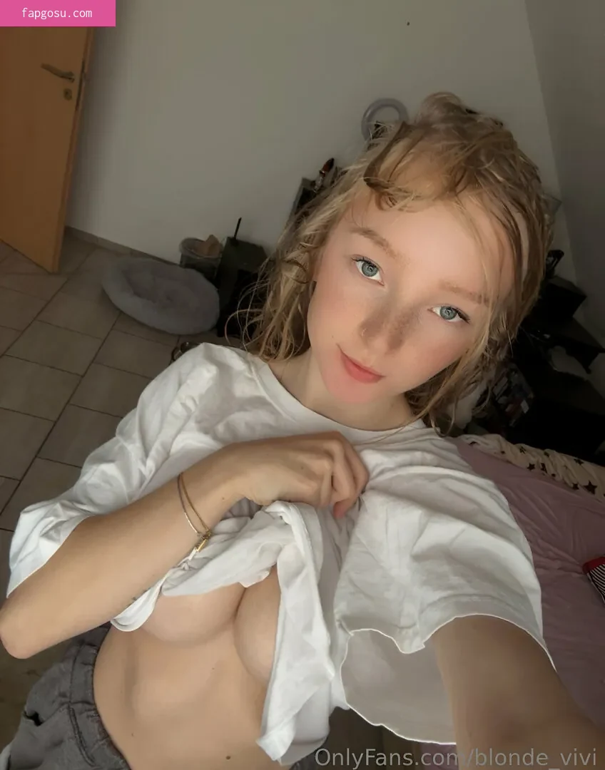blonde_vivi