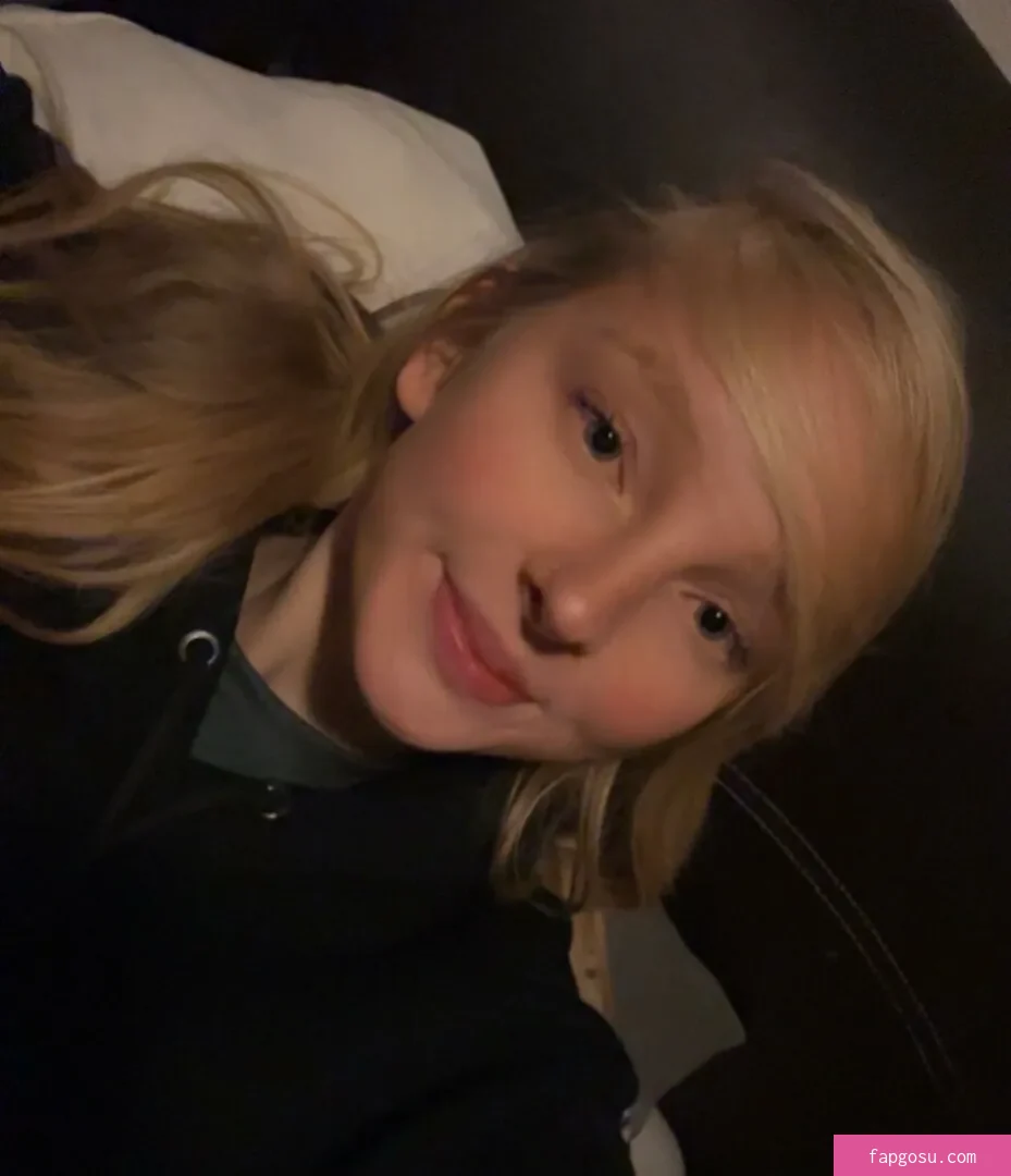 blonde_vivi