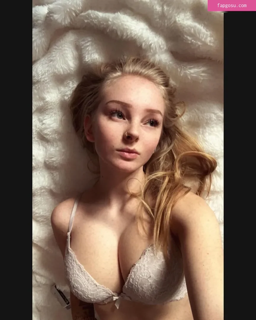 blonde_vivi