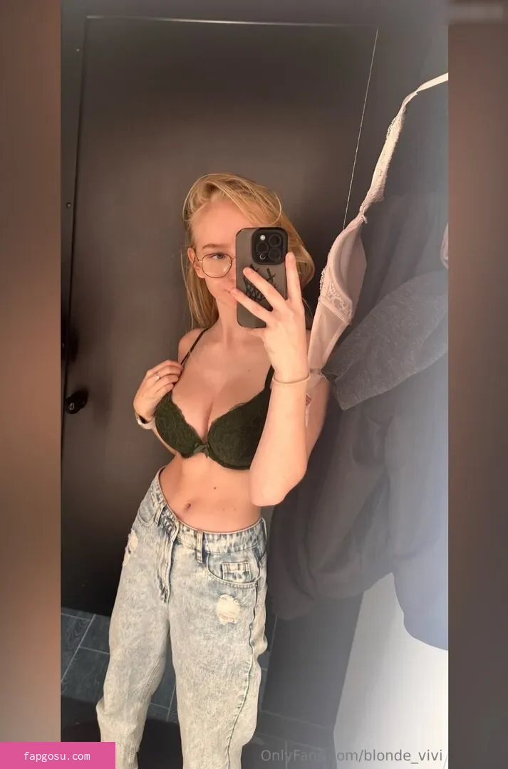 blonde_vivi