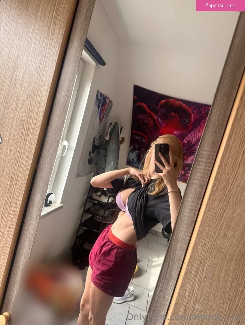 blonde_vivi