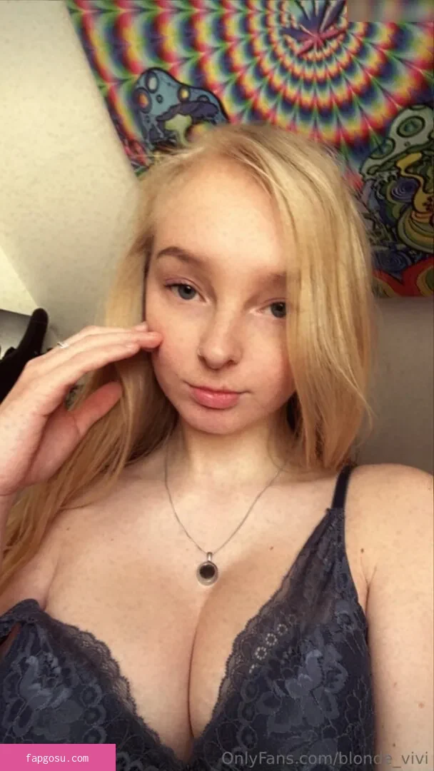 blonde_vivi