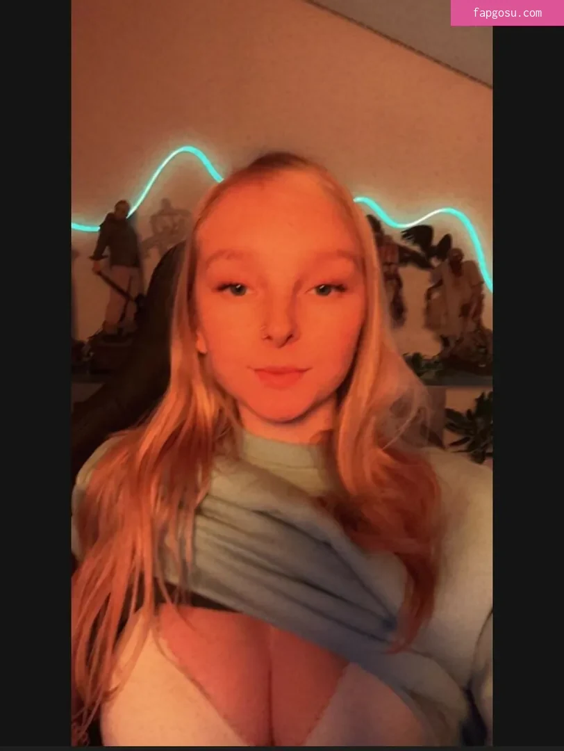 blonde_vivi