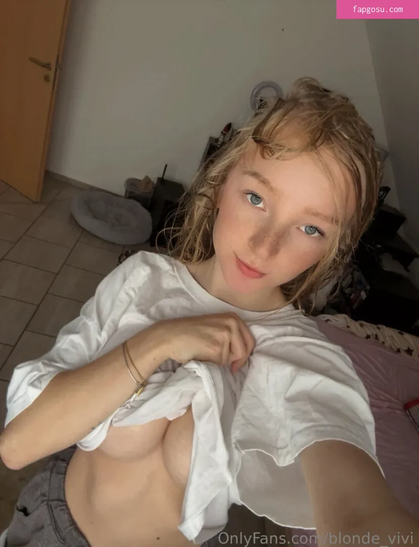 blonde_vivi