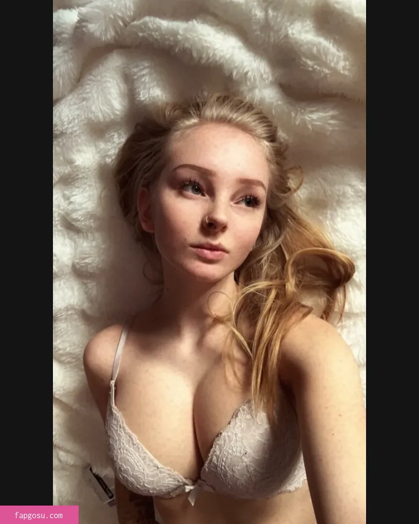 blonde_vivi