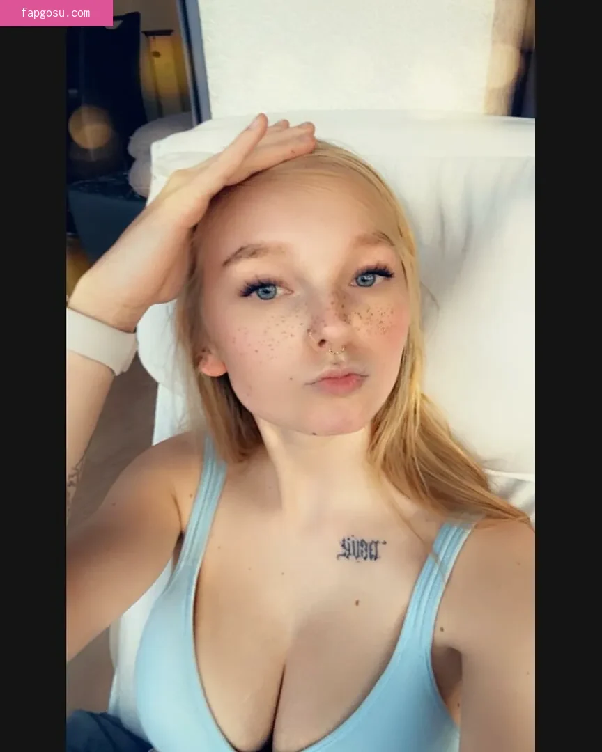 blonde_vivi