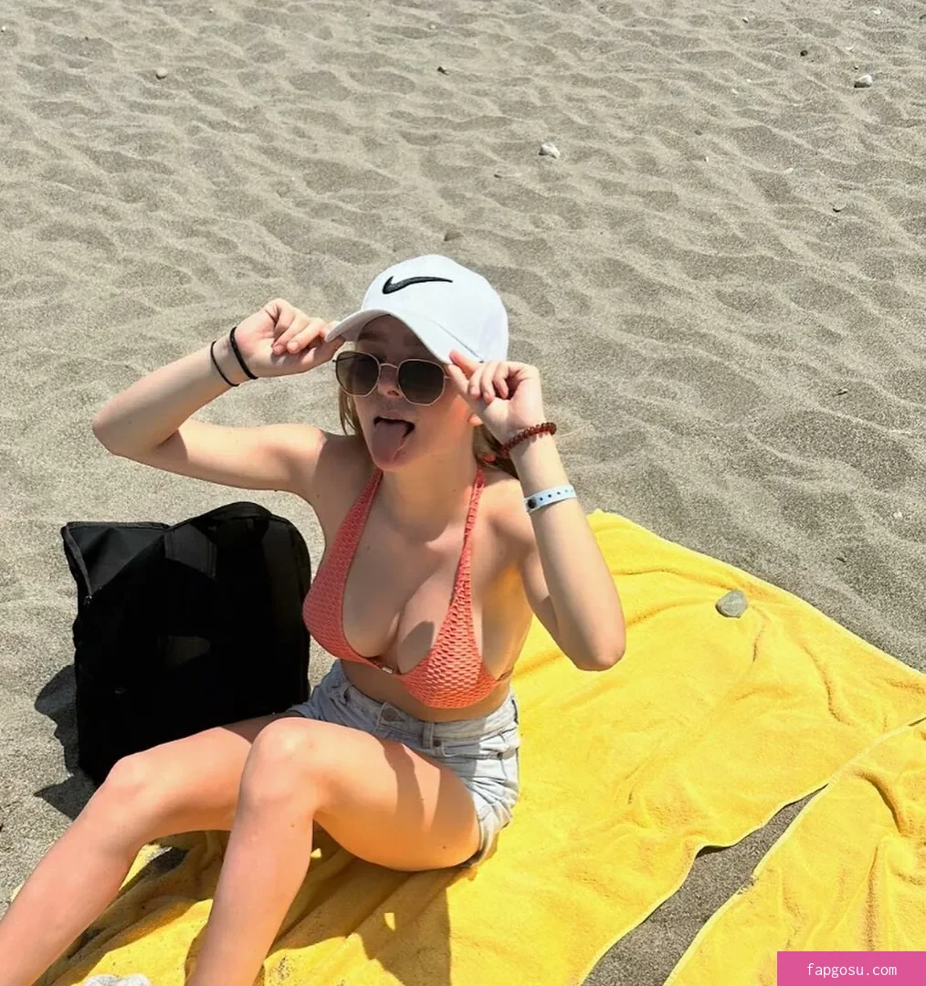 blonde_vivi