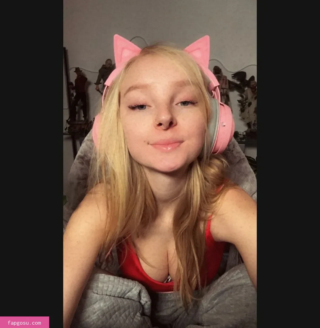 blonde_vivi