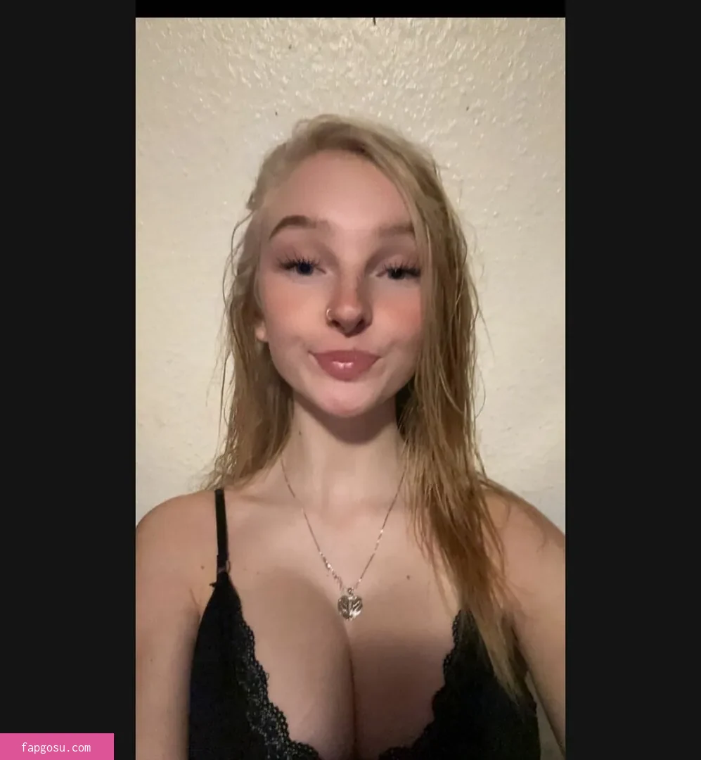blonde_vivi