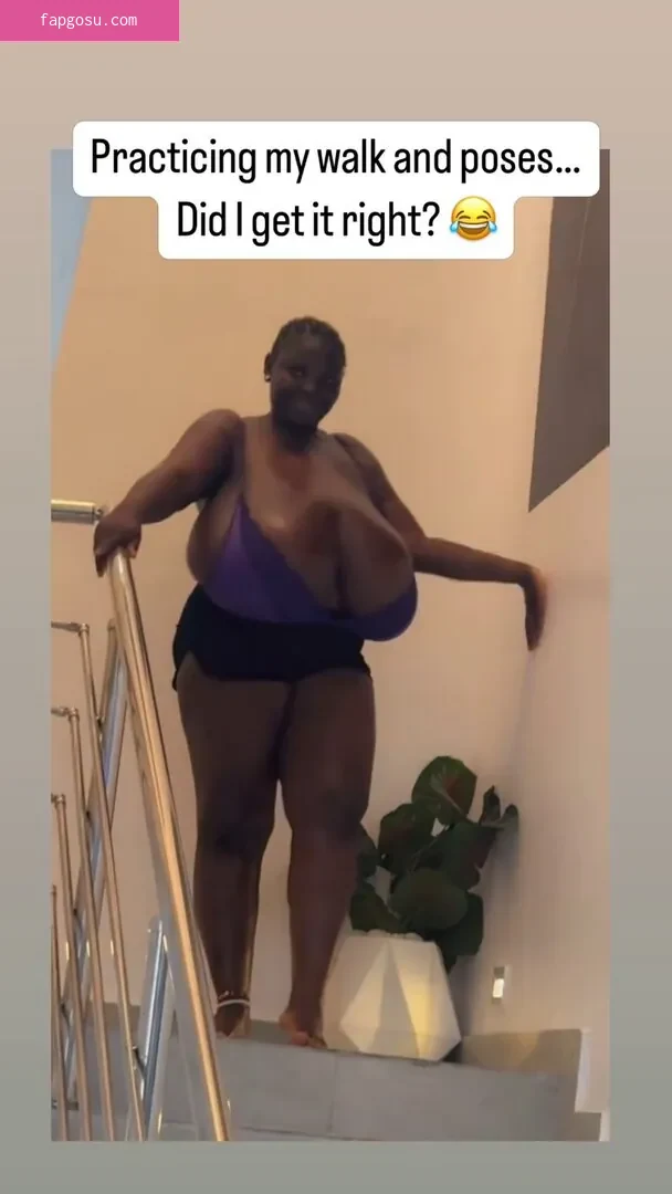 Busty Vivian