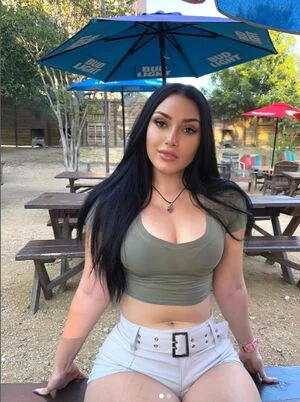 bxbbymaya content