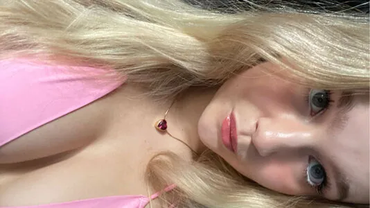 Courtney_36180 content