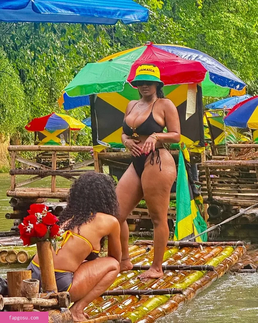 Candace B Harris