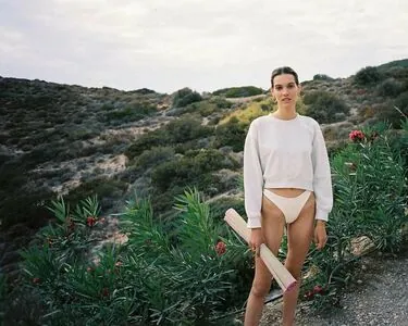 Charlotte Cardin content