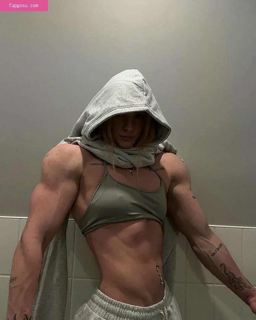 Charlotte Chant - Photo #27