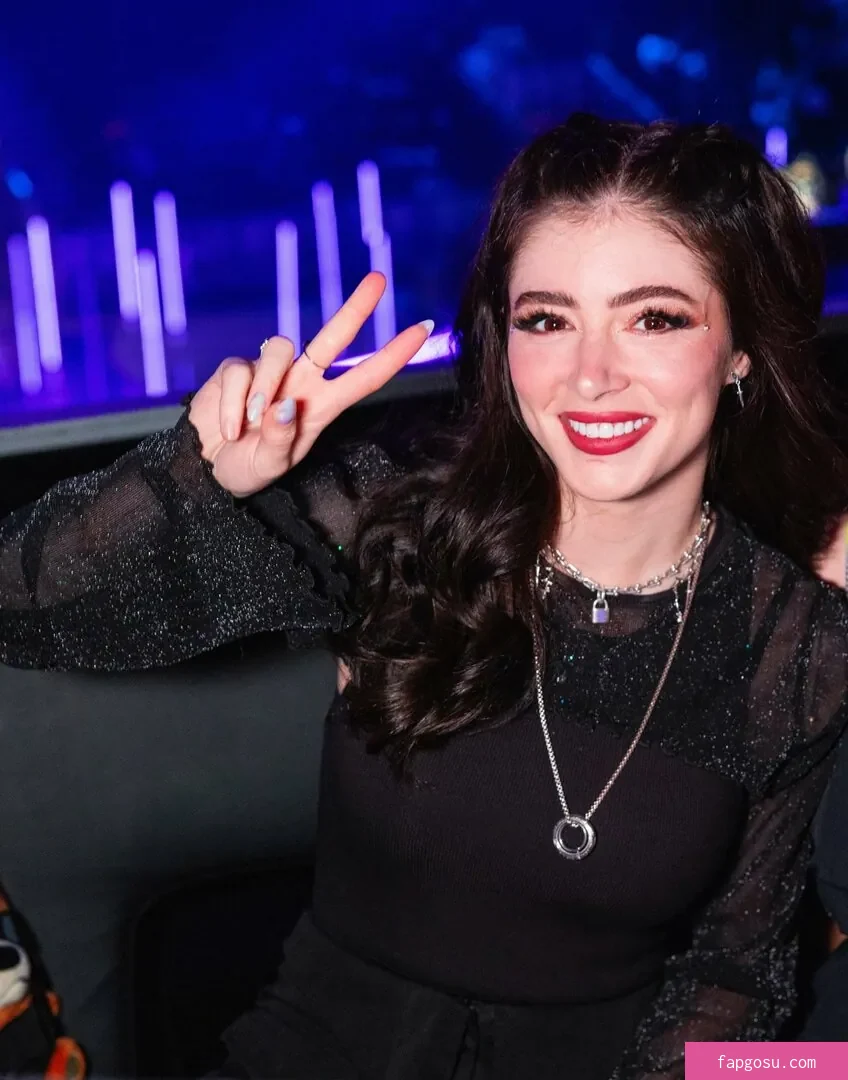 Chrissy Costanza - Photo #288