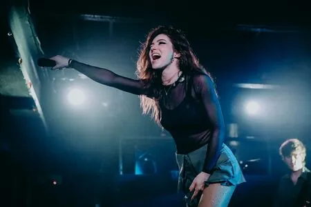 Chrissy Costanza