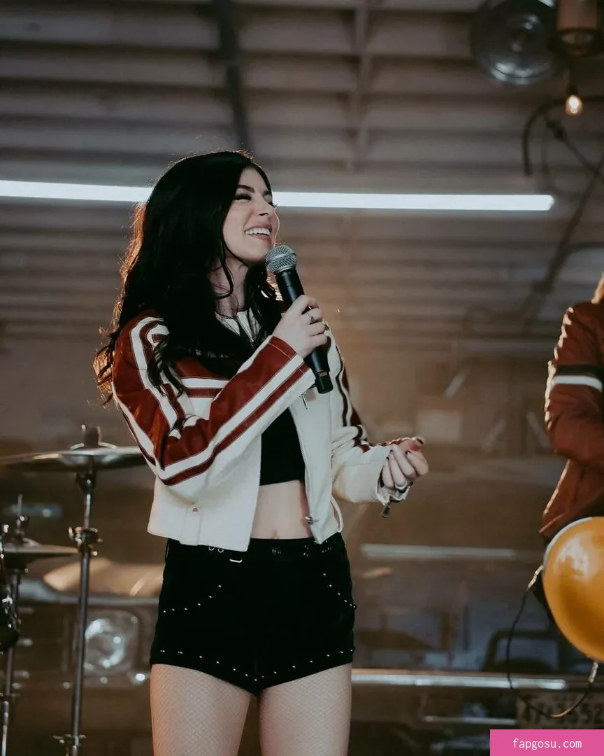 Chrissy Costanza - Photo #343