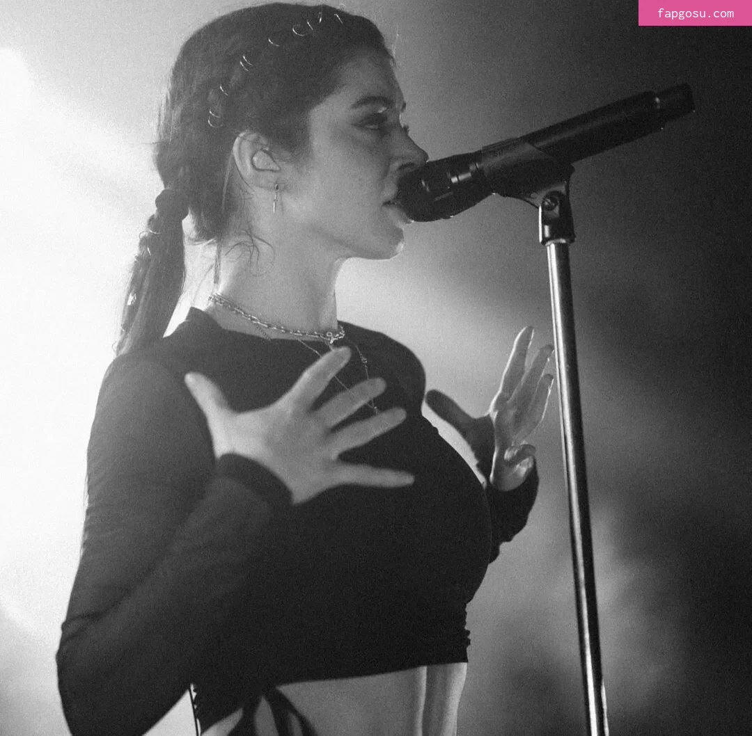Chrissy Costanza - Photo #355