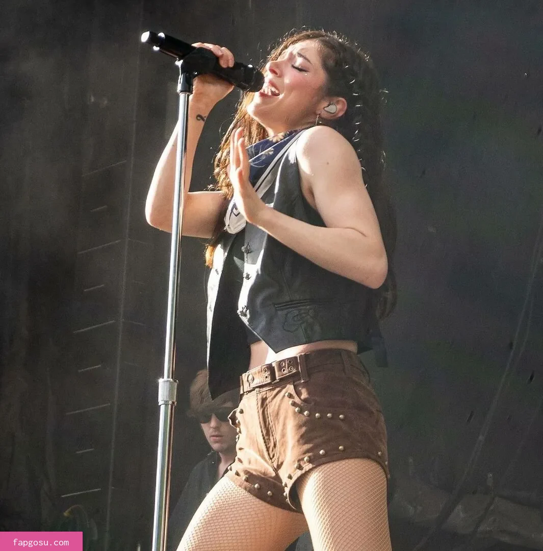 Chrissy Costanza - Photo #393