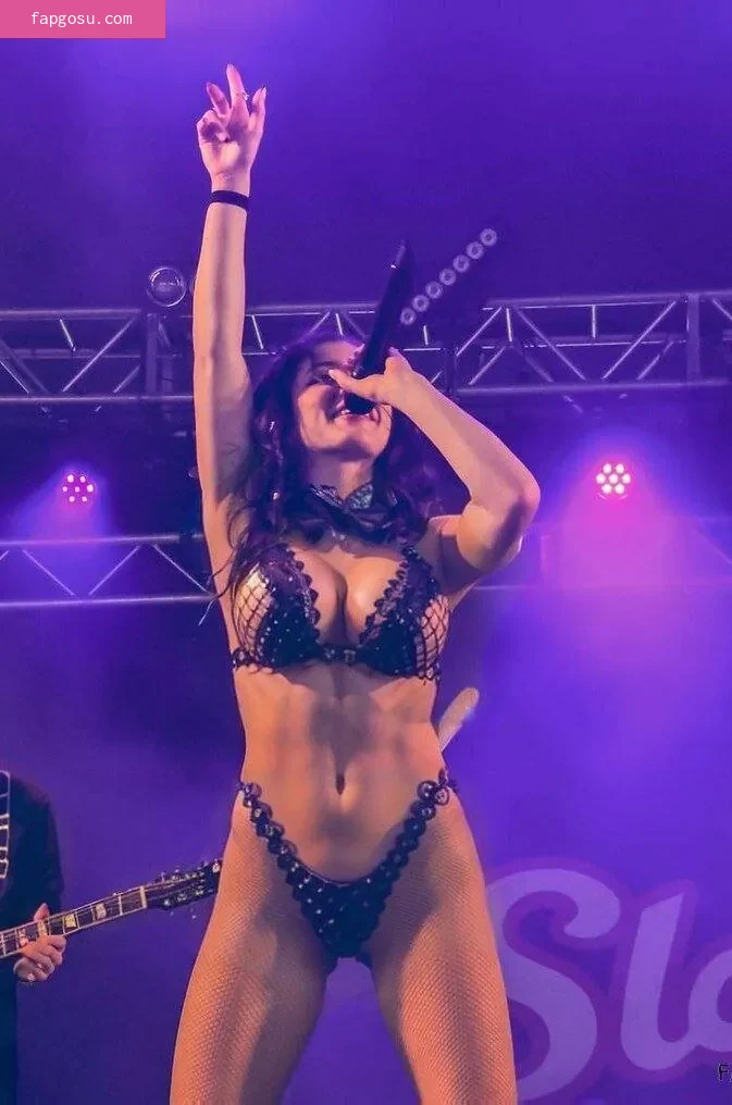 Chrissy Costanza - Photo #409