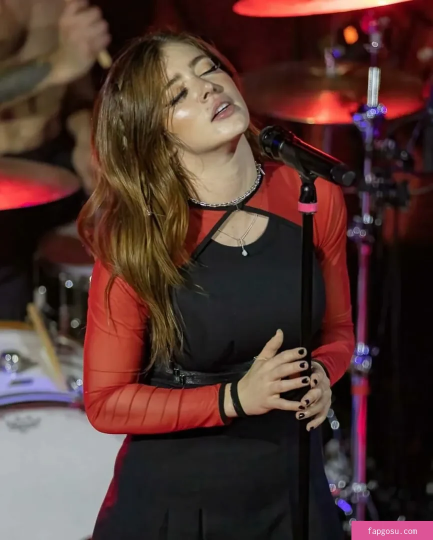 Chrissy Costanza - Photo #457