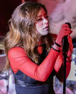 Chrissy Costanza