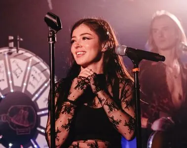 Chrissy Costanza