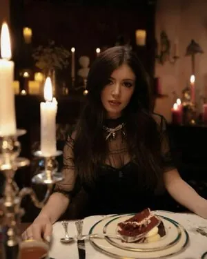 Chrissy Costanza
