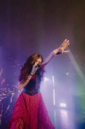 Chrissy Costanza