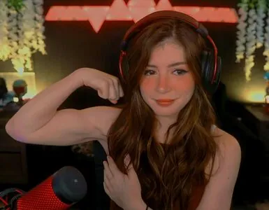 Chrissy Costanza