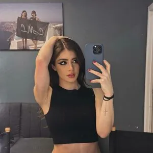 Chrissy Costanza