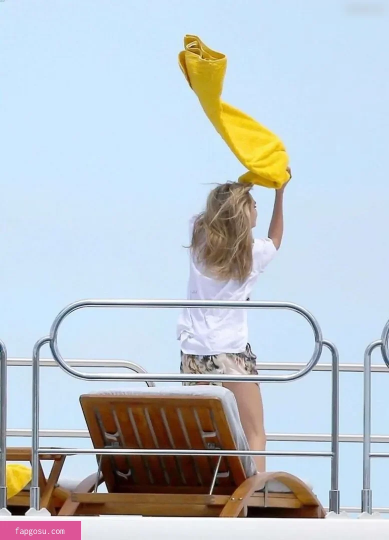 Cara Delevingne