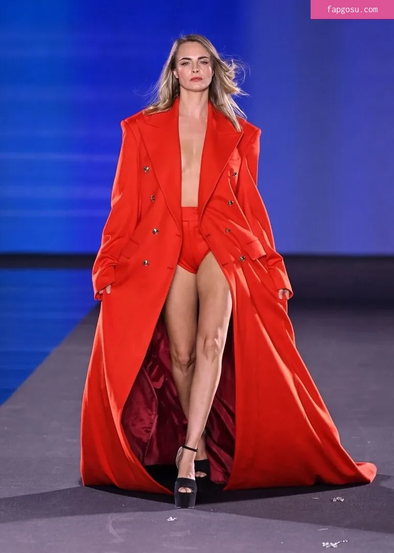 Cara Delevingne